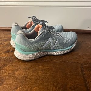 New Balance Fresh Form 880 Women’s Running Shoe